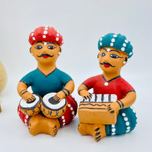 Load image into Gallery viewer, Terracotta Musicians Jugalbandi (Set of 2)
