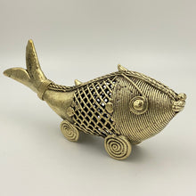 Load image into Gallery viewer, Golden dhokra metal fish
