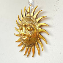 Load image into Gallery viewer, Metal Dhokra Sun mask for positive energy
