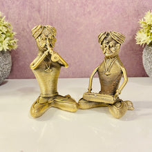 Load image into Gallery viewer, dhokra brass metal musician figurine
