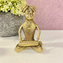 Load image into Gallery viewer, dhokra brass metal musician figurine
